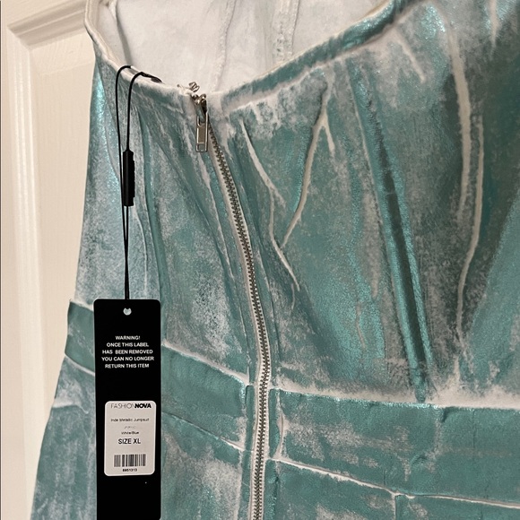 NWT Strapless Metallic Foil Jumpsuit XL - Picture 5 of 14